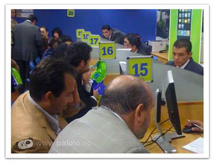 Fotos del lanzamiento iPhone 3G en Ecuador